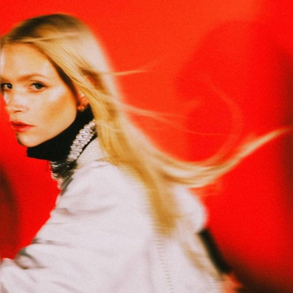Cover: selene - gute geister