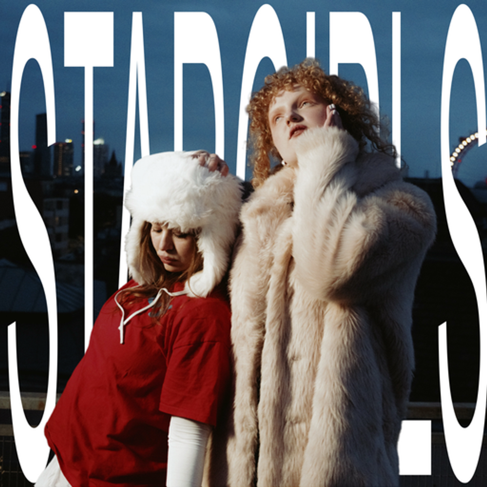 Cover: Verifiziert - stargirls (feat. Emma Rose)