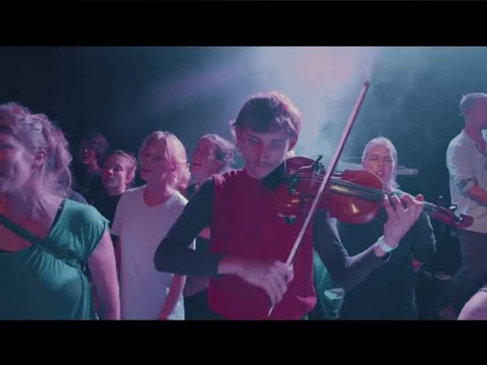 2ersitz - Seifenblase (Live in Leipzig mit dem Leipziger Kneipenchor)