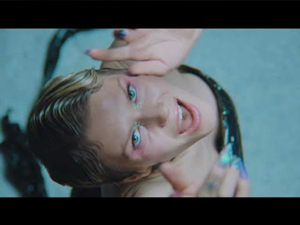 Gwen Dolyn - Ertrinken (Official Video)