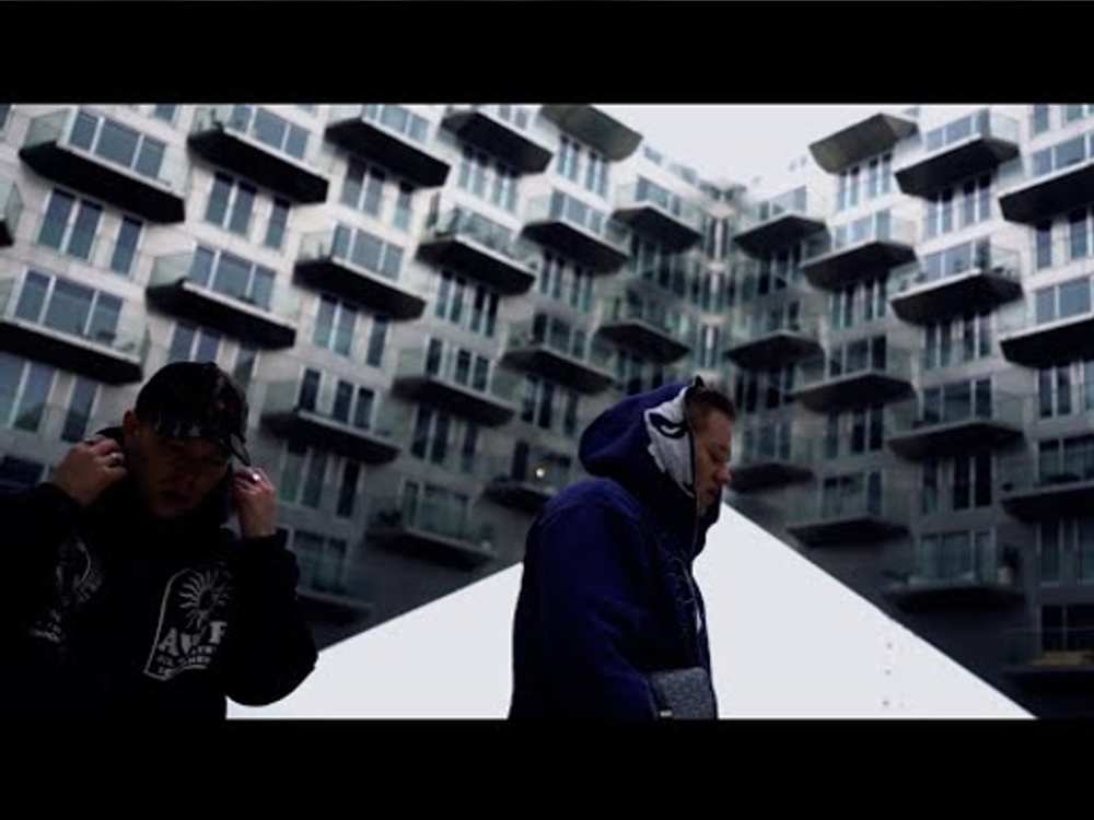 Sly Alone & Bleckson - Bleibst du noch?