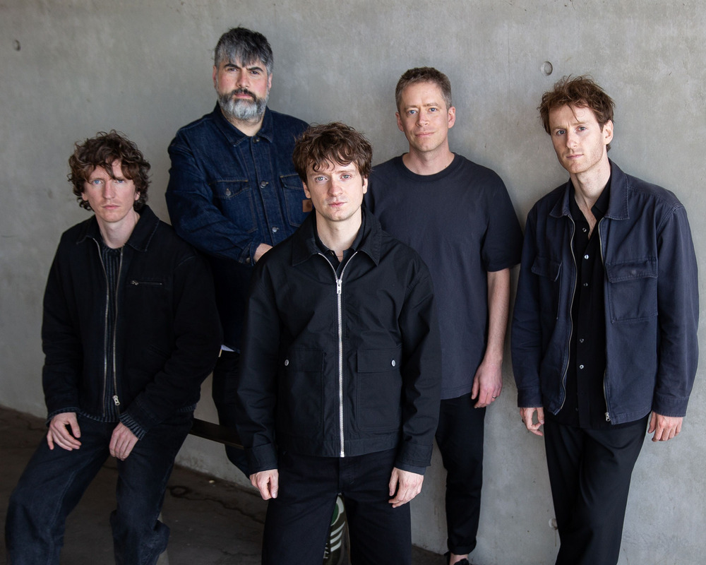 SPARKLING - Neue Single mit Digitalism und auf Tour